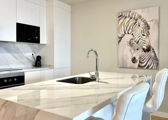 アパート & Pool Abades